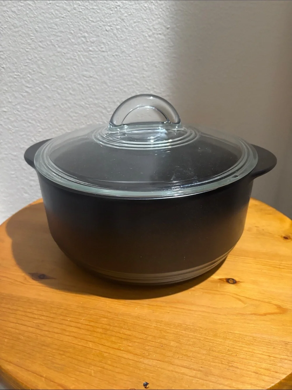 Pampered Chef Black and Silver Electric Slow Cooker with Glass Lid 4QT
